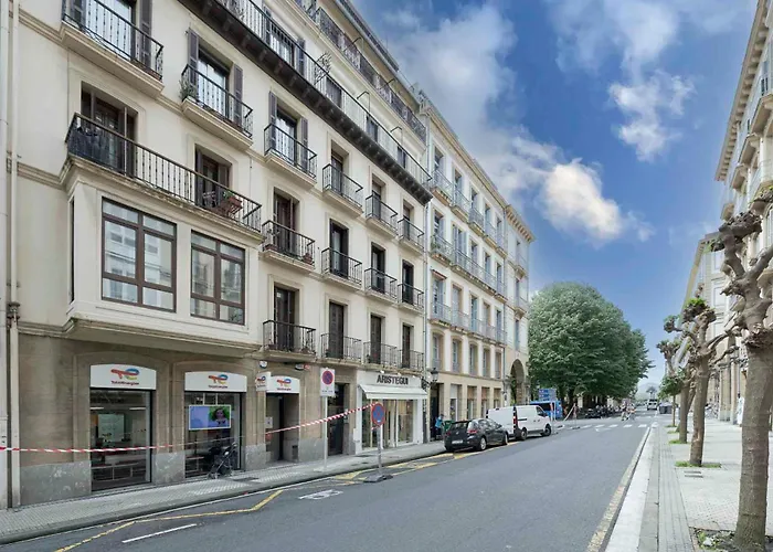 Ideal Y Acogedor Bengoetxea En Pleno Centro De Donostia -