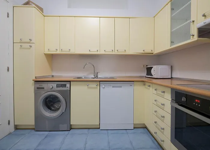 Ideal Y Acogedor Bengoetxea En Pleno Centro De Donostia - *